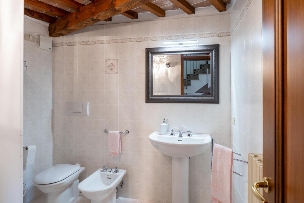 Lajatico Rentals - Casa Di Alice Nel Borgo Экстерьер фото