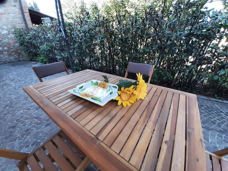Lajatico Rentals - Casa Di Alice Nel Borgo Экстерьер фото