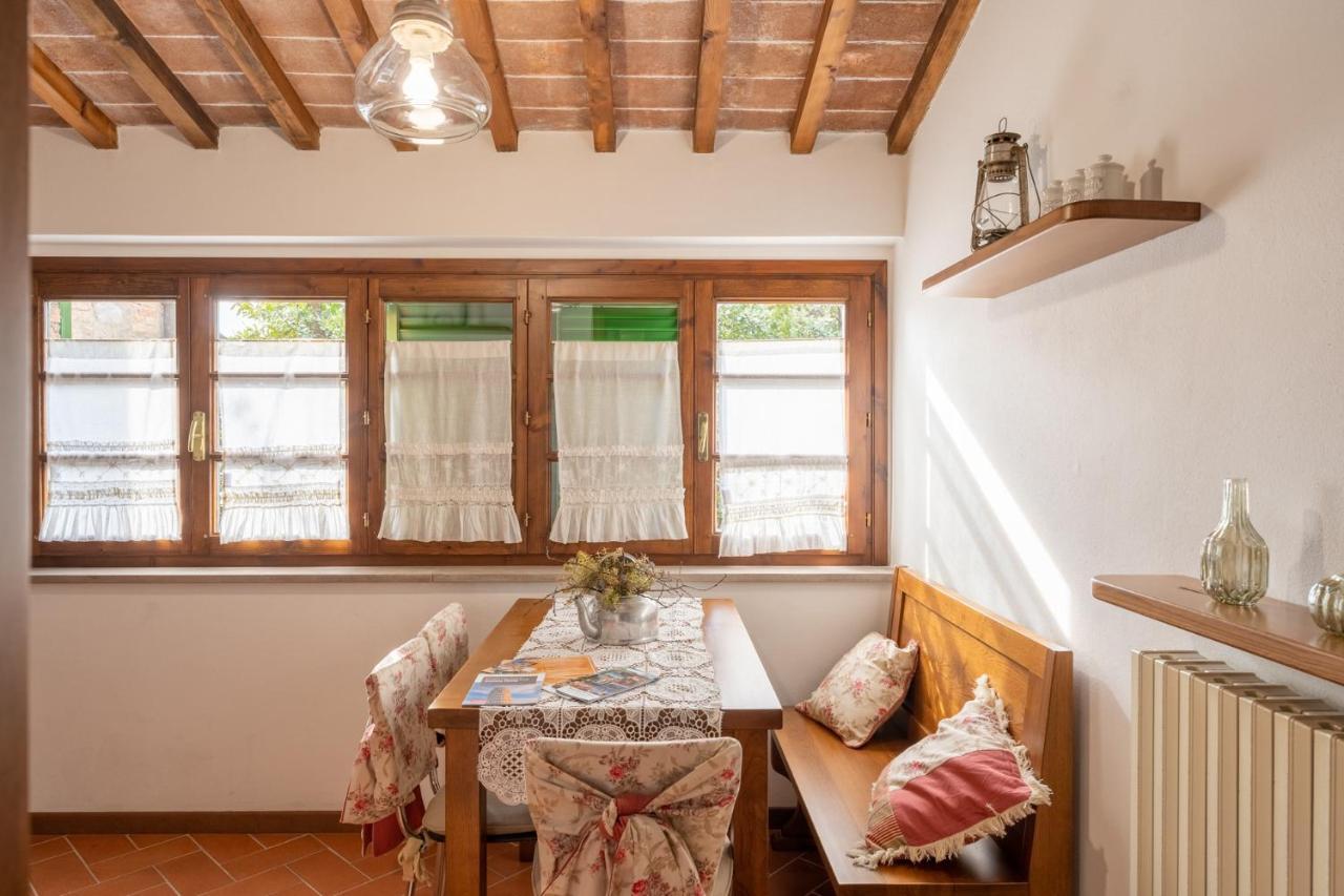 Lajatico Rentals - Casa Di Alice Nel Borgo Экстерьер фото