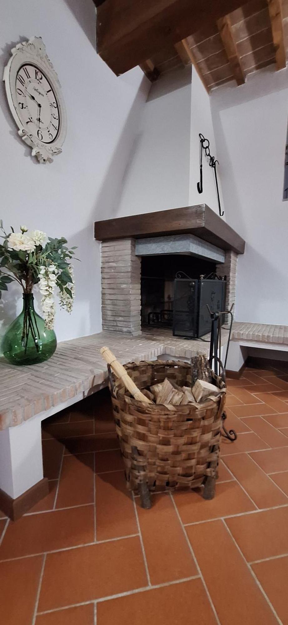 Lajatico Rentals - Casa Di Alice Nel Borgo Экстерьер фото
